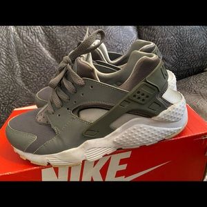 nike huarache run